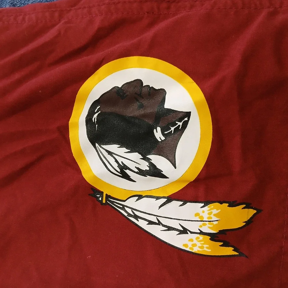 G-III‎ Apparel Washington Redskins Board Shorts Swim Trunks Size 34 Maroon